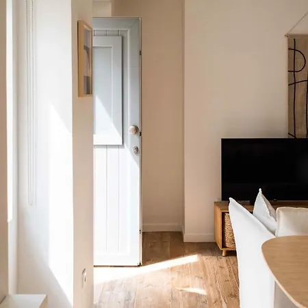 Spacious 1 Bed Studio In Lapa 아파트 *